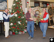 Fan Favorite - Lakeside Lodge Wreath. Photo by Dawn Ballou, Pinedale Online.