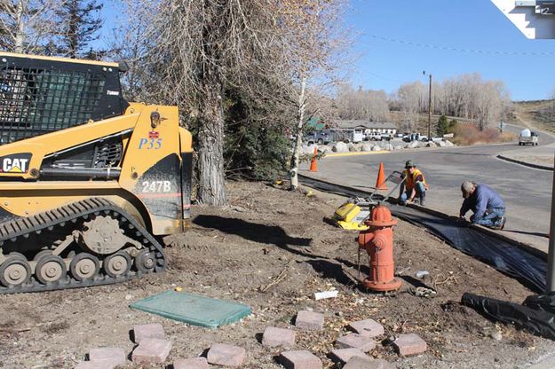 Prepping for pavers. Photo by Dawn Ballou, Pinedale Online.