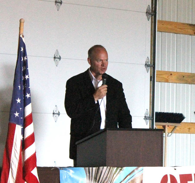 Governor Matt Mead. Photo by Dawn Ballou, Pinedale Online.