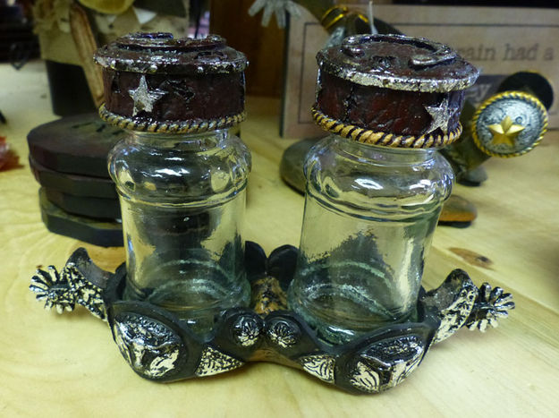 Spur Salt & Pepper Shakers. Photo by Dawn Ballou, Pinedale Online.