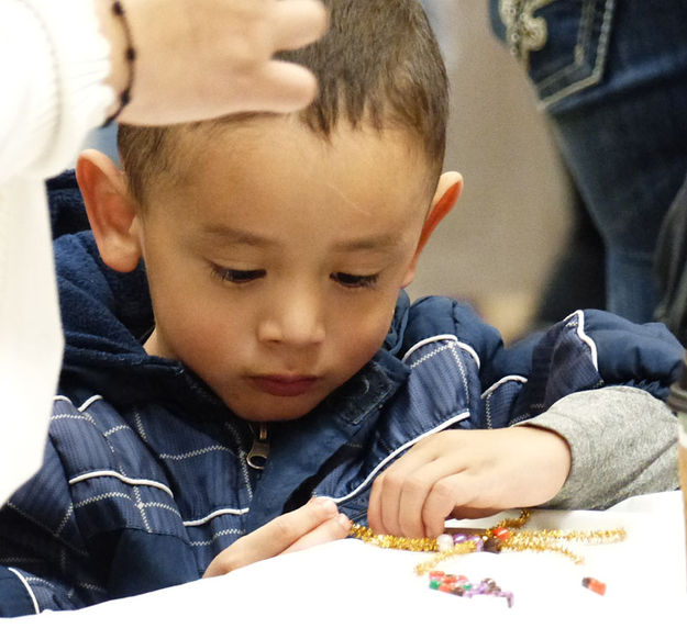 Crafts for kids at the Library. Photo by Dawn Ballou, Pinedale Online.