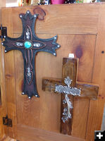 Crosses. Photo by Dawn Ballou, Pinedale Online.