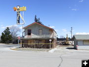 Old motel. Photo by Dawn Ballou, Pinedale Online.