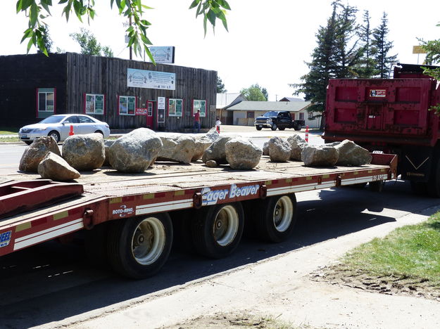 Landscaping rocks. Photo by Pinedale Online.