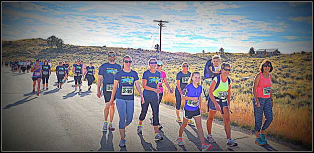 Lake 10K'ers. Photo by Terry Allen.