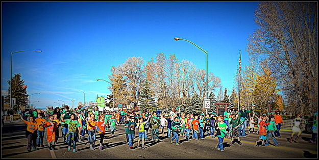 A Mass of Kids. Photo by Terry Allen.