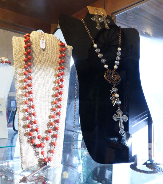 Necklaces. Photo by Dawn Ballou, Pinedale Online.