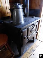 Stove. Photo by Dawn Ballou, Pinedale Online.