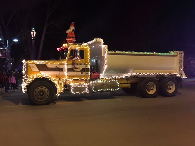 Giving Santa a ride. Photo by Katherine Peterson.