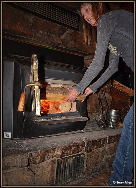 Kim Stoking Warm Fire at Corral Bar. Photo by Terry Allen.