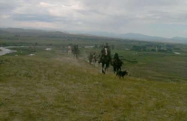 The Greeting. Photo by Dawn Ballou, Pinedale Online.