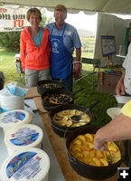 Dutch oven delights. Photo by Dawn Ballou, Pinedale Online.