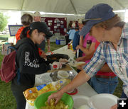 Food line. Photo by Dawn Ballou, Pinedale Online.