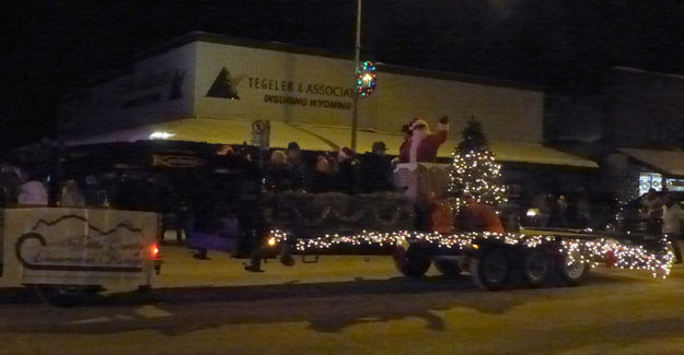 Sublette Co. Conservation District float. Photo by Dawn Ballou Pinedale Online.