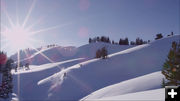 Snowmobile Pinedale. Photo by www.visitpinedale.org.