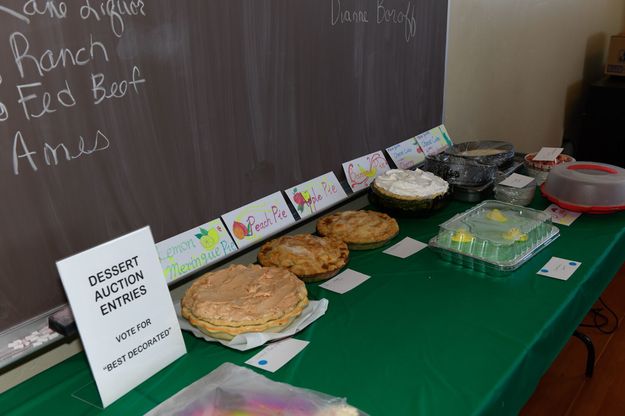 Pies. Photo by Arnold Brokling.