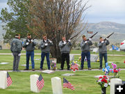 Salute. Photo by Dawn Ballou, Pinedale Online.