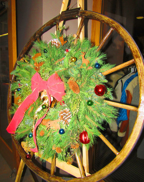 Gayle's Wreath. Photo by Dawn Ballou, Pinedale Online.