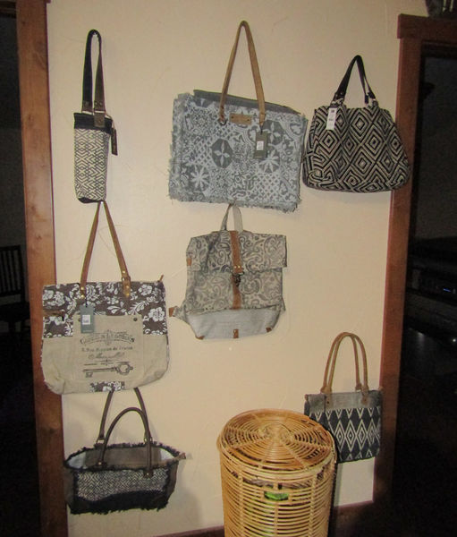 Hand Bags. Photo by Dawn Ballou, Pinedale Online.