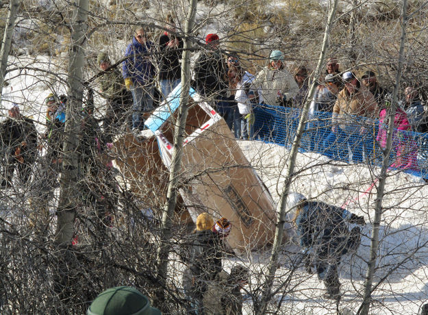 Get it across the Finish Line. Photo by Dawn Ballou, Pinedale Online.