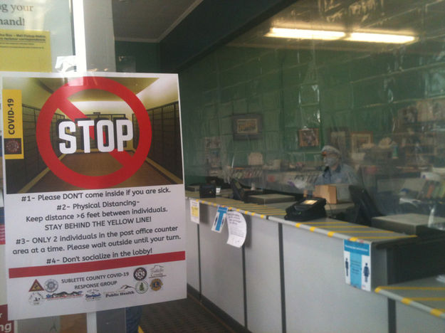 Pinedale Post Office. Photo by Dawn Ballou, Pinedale Online.