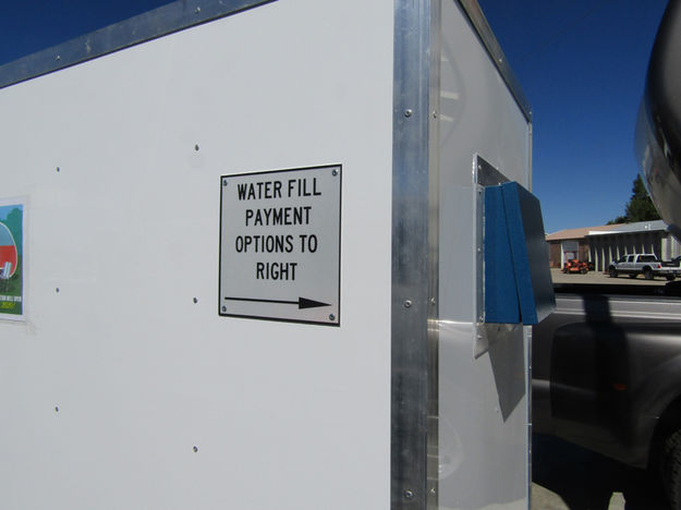 Water fill payment options. Photo by Dawn Ballou, Pinedale Online.