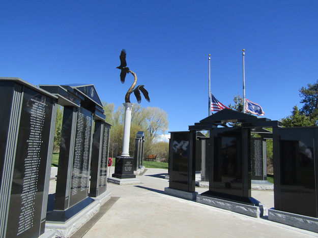 Veterans Memorial. Photo by Dawn Ballou, Pinedale Online.