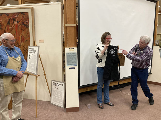 Wine apron for Rob Tolley. Photo by Dawn Ballou, Pinedale Online.