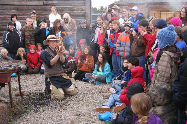Living History with the AMM. Photo by Pinedale Online.