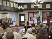 Live auction. Photo by Dawn Ballou, Pinedale Online.