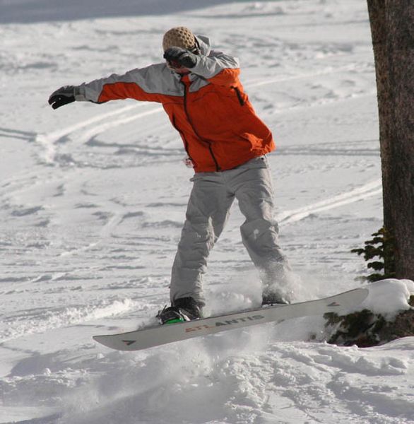 Snow fun. Photo by Clint Gilchrist, Pinedale Online.