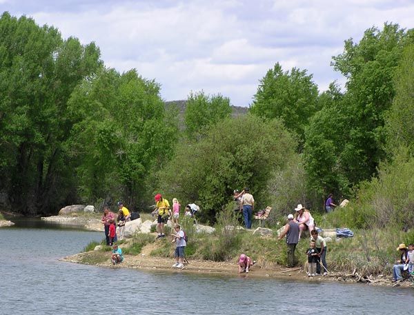 Great turnout. Photo by Dawn Ballou, Pinedale Online.