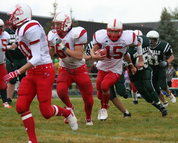 Final Touchdown. Photo by Clint Gilchrist, Pinedale Online.