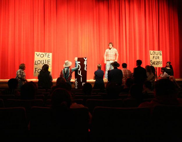 Campaigning. Photo by Dawn Ballou, Pinedale Online.