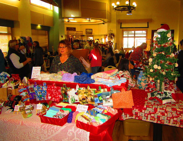 Craft Fair. Photo by Dawn Ballou, Pinedale Online.